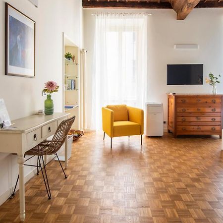Charming Joivy Flat Next To Duomo Di コモ エクステリア 写真