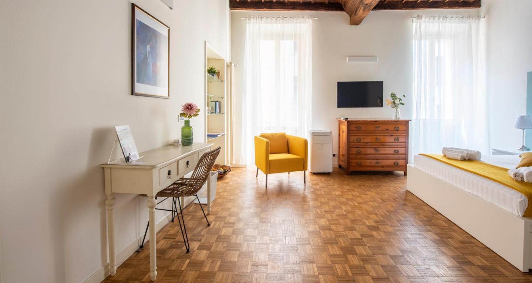Charming Joivy Flat Next To Duomo Di コモ エクステリア 写真