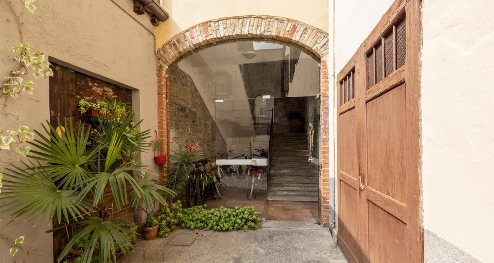Charming Joivy Flat Next To Duomo Di コモ エクステリア 写真